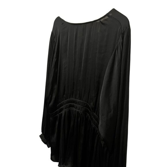 Torrid Peplum Satin Smocked waist Black top Size 5 5x plus size plus size holida - Picture 9 of 11